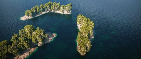 Tropical limestone islands and coastal vegetation — view 5