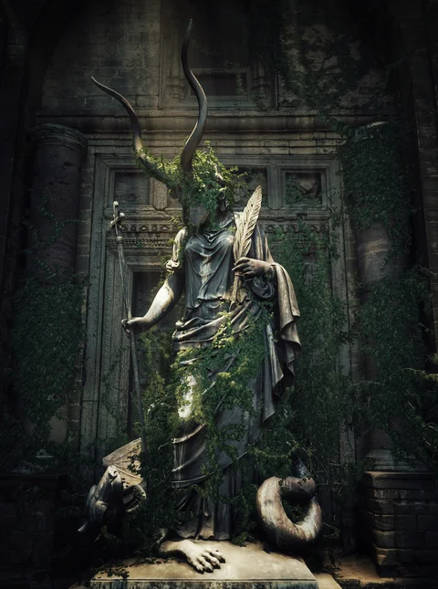 Statues and ivy in a ruined hall — view 2